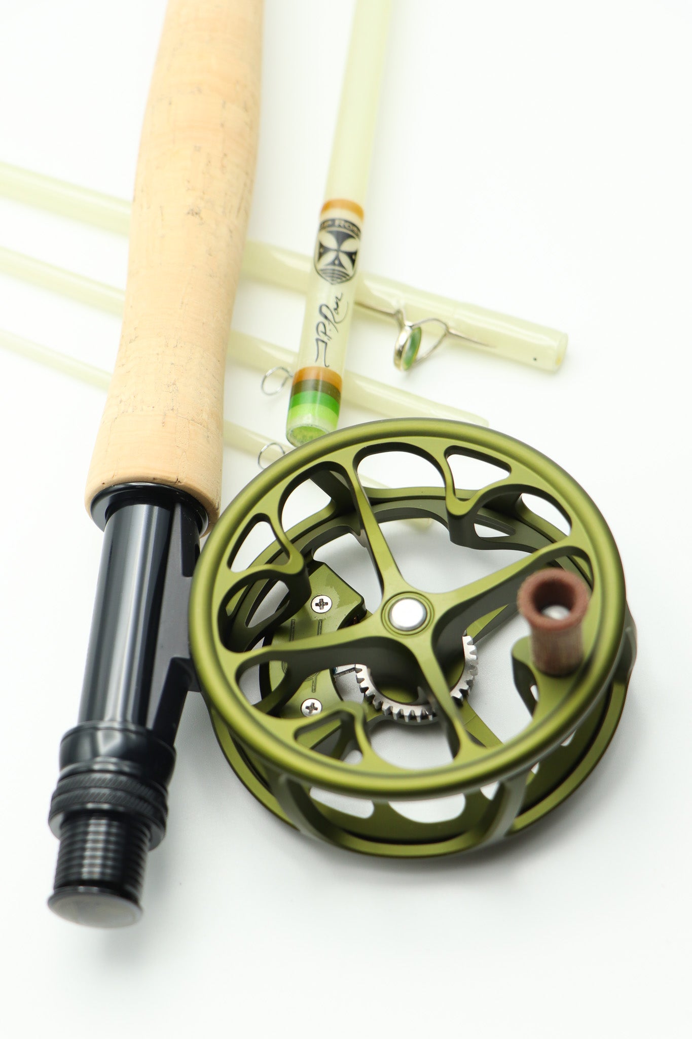 Muir 7 foot 3 weight 5 piece pack rod, EARTHTONE theme. – JP Ross